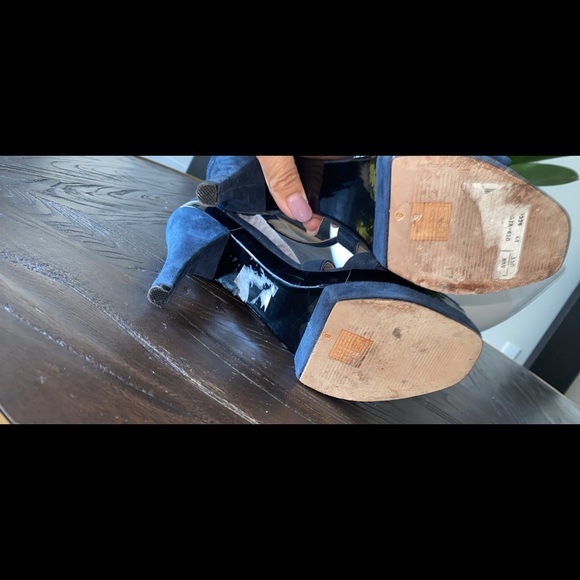 Women’s Heels - Picture 4 of 4